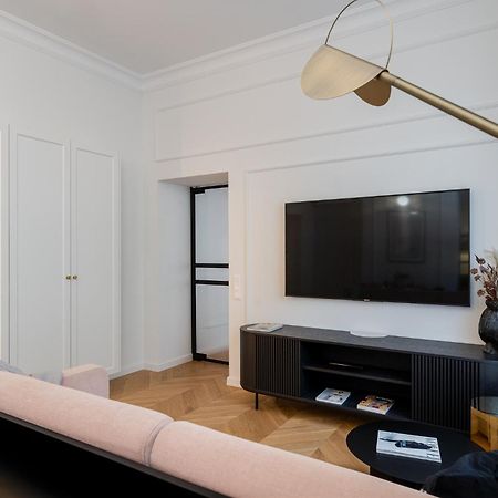 Premium Apartment In Parisian Style In The Heart Of Old Краков Экстерьер фото