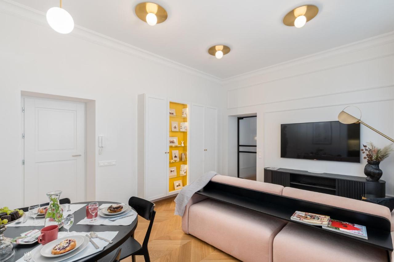 Premium Apartment In Parisian Style In The Heart Of Old Краков Экстерьер фото