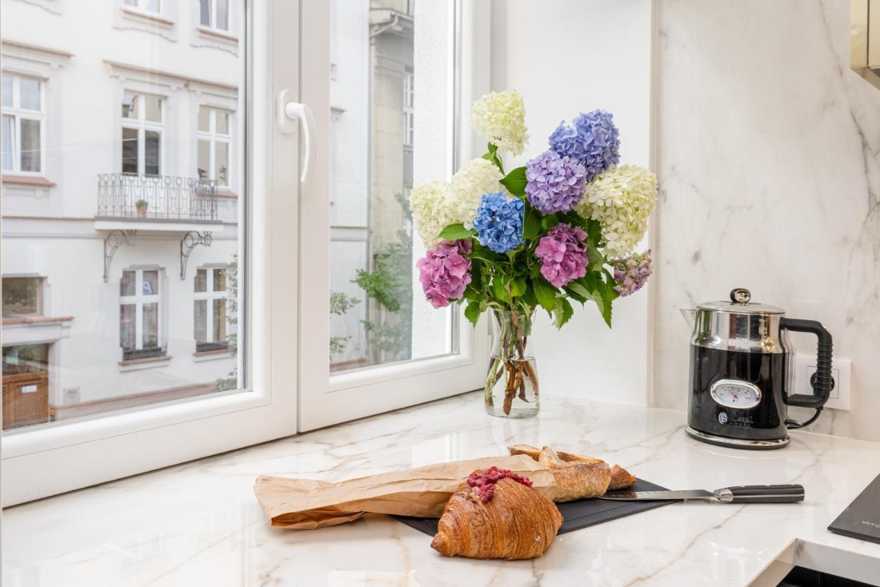 Premium Apartment In Parisian Style In The Heart Of Old Краков Экстерьер фото
