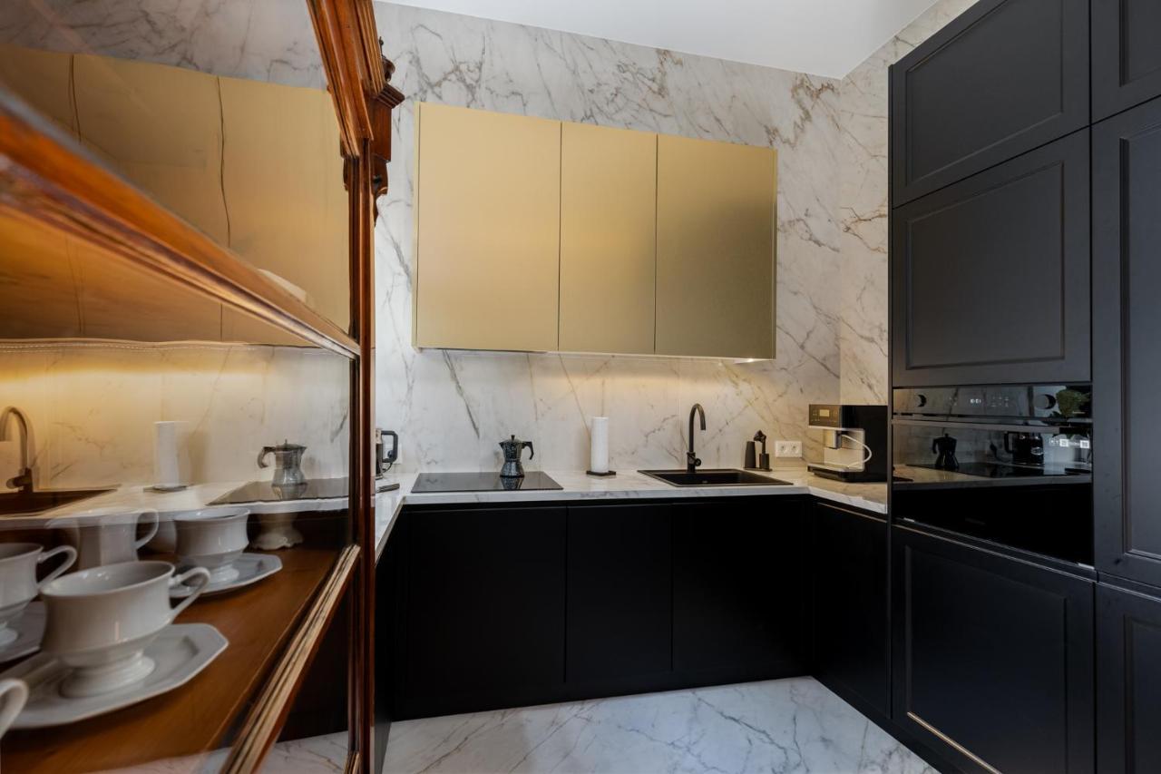 Premium Apartment In Parisian Style In The Heart Of Old Краков Экстерьер фото